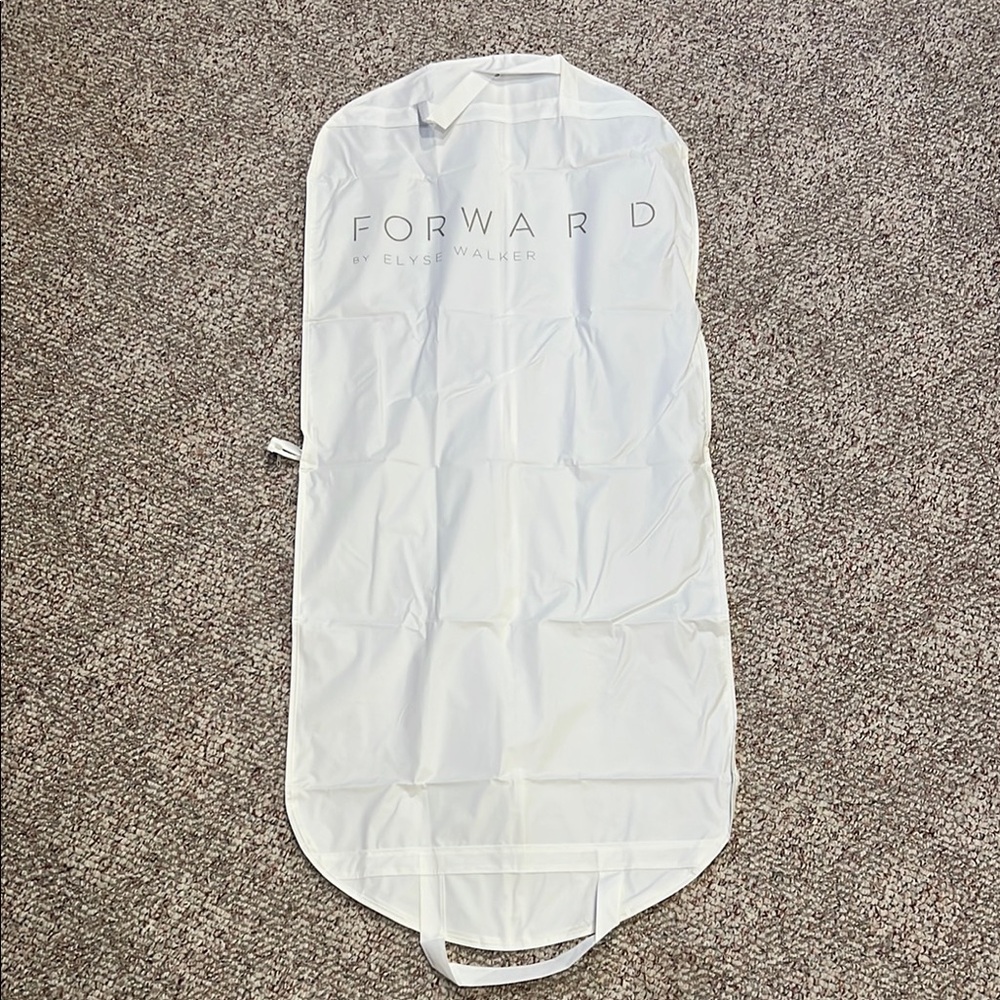 FORWARD Zippered Garment Bag